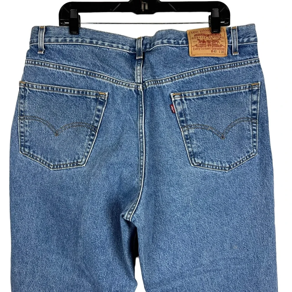 LEVIS MEN SIZE 40x30 (38x29 Actual) RELAXED STRAIGHT LEG MEDIUM‎ WASH JEANS